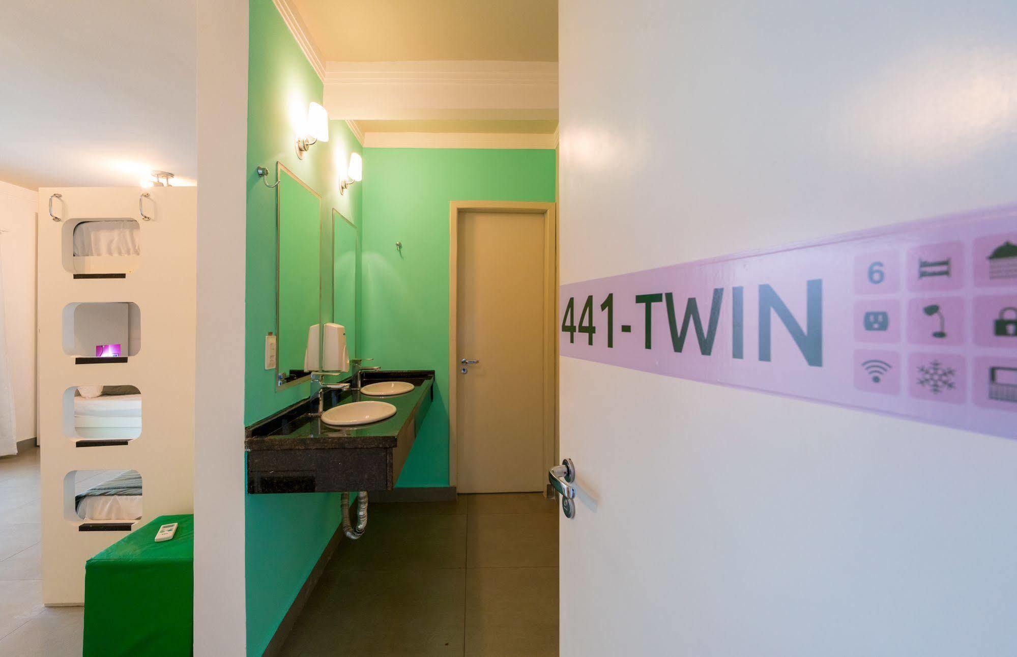 Concept Design Hostel & Suites Фос-ду-Игуасу Экстерьер фото